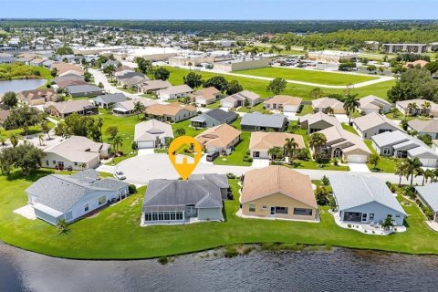 House in Punta Gorda, Florida 3 bedrooms, 152.82 sq.m. № 1911399 - photo 29