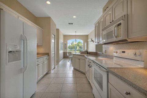 House in Punta Gorda, Florida 3 bedrooms, 152.82 sq.m. № 1911399 - photo 14