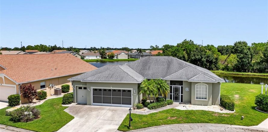 House in Punta Gorda, Florida 3 bedrooms, 152.82 sq.m. № 1911399