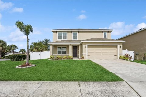 House in Palmetto, Florida 5 bedrooms, 260.31 sq.m. № 1774660 - photo 1