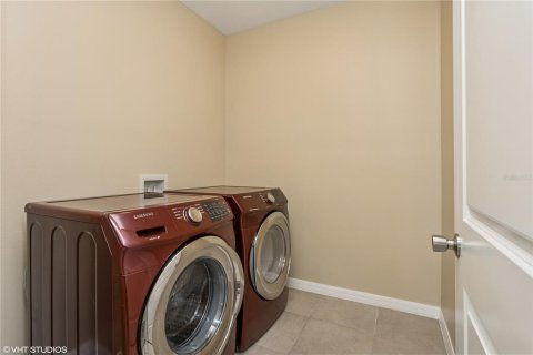 House in Palmetto, Florida 5 bedrooms, 260.31 sq.m. № 1774660 - photo 23