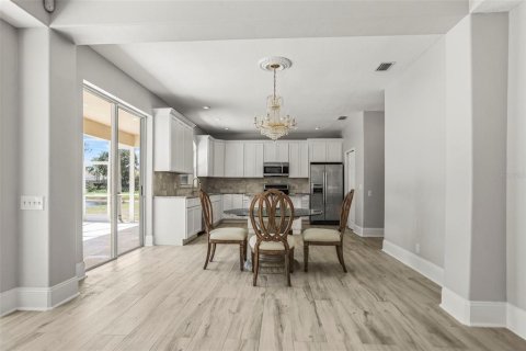 Villa ou maison à vendre à Palm Harbor, Floride: 6 chambres, 368.08 m2 № 1746935 - photo 17