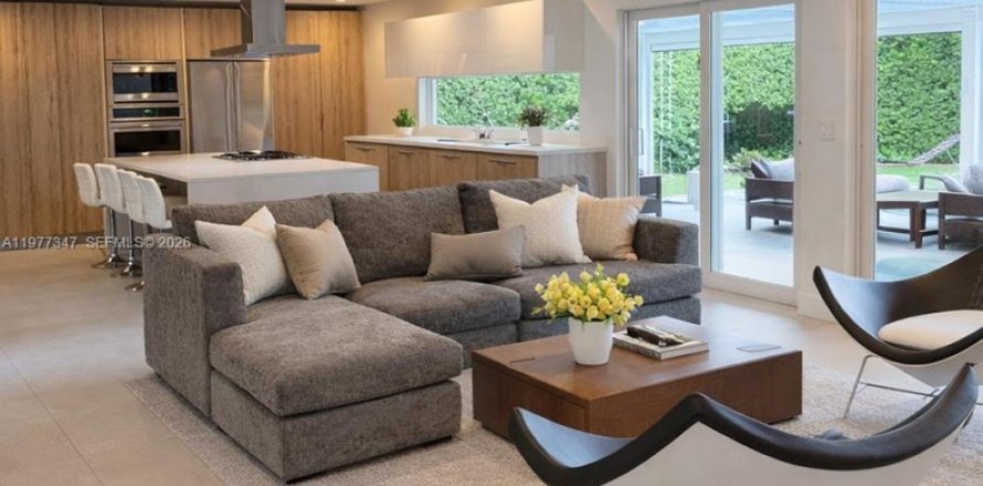 House in Miami, Florida 3 bedrooms, 151.52 sq.m. № 2041693