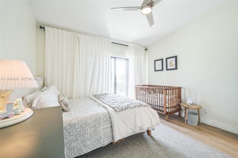 Condo in St. Lucie, Florida, 2 bedrooms  № 2035588 - photo 13