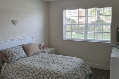 Купить кондоминиум в Пемброк-Пайнс, Флорида 1 спальня, 75.25м2, № 2009089 - фото 6