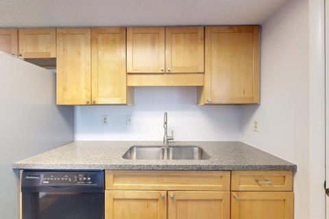 House in Ormond Beach, Florida 3 bedrooms, 89.19 sq.m. № 2101706 - photo 8