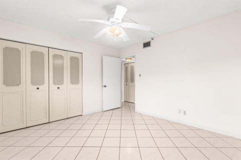 Condominio en venta en Delray Beach, Florida, 2 dormitorios, 98.48 m2 № 2250277 - foto 15