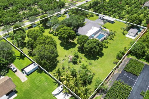 Villa ou maison à vendre à Homestead, Floride: 5 chambres, 274.34 m2 № 1897260 - photo 4