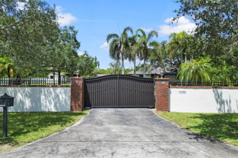 Villa ou maison à vendre à Homestead, Floride: 5 chambres, 274.34 m2 № 1897260 - photo 6