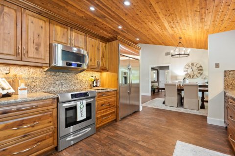 Villa ou maison à vendre à Homestead, Floride: 5 chambres, 274.34 m2 № 1897260 - photo 23