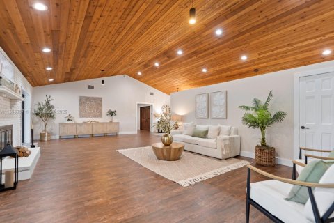 Villa ou maison à vendre à Homestead, Floride: 5 chambres, 274.34 m2 № 1897260 - photo 22