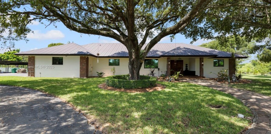 Villa ou maison à Homestead, Floride 5 chambres, 274.34 m2 № 1897260