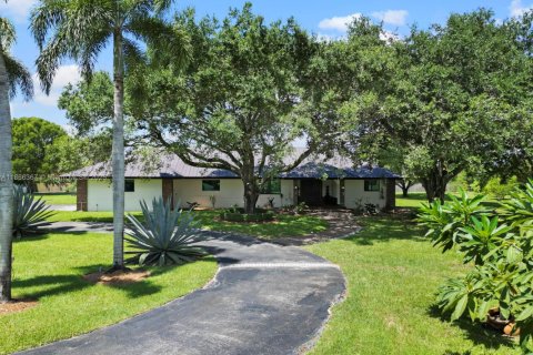 Villa ou maison à vendre à Homestead, Floride: 5 chambres, 274.34 m2 № 1897260 - photo 8