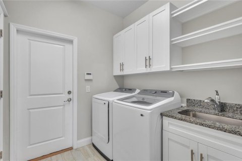 House in Lakeland, Florida 3 bedrooms, 187.85 sq.m. № 1876108 - photo 30
