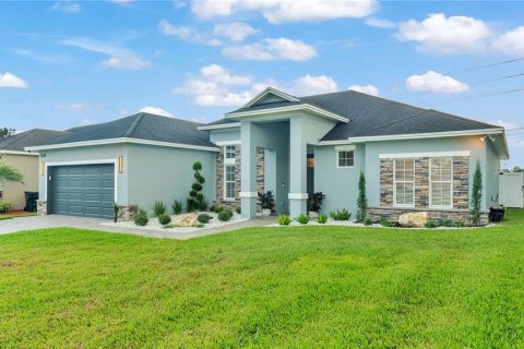 House in Lakeland, Florida 3 bedrooms, 187.85 sq.m. № 1876108 - photo 11