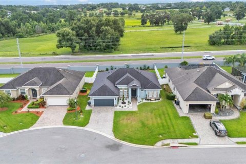 House in Lakeland, Florida 3 bedrooms, 187.85 sq.m. № 1876108 - photo 6