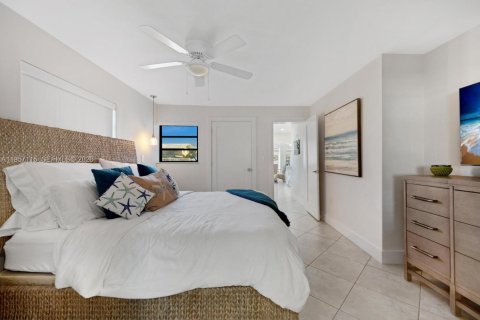 House in Key Largo, Florida 3 bedrooms, 171.03 sq.m. № 2011201 - photo 27