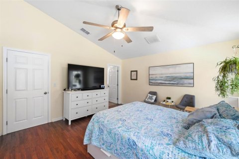 Casa en venta en New Port Richey, Florida, 3 dormitorios, 141.77 m2 № 2210075 - foto 18