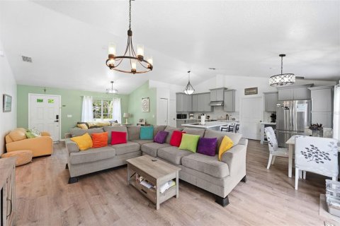 Casa en venta en New Port Richey, Florida, 3 dormitorios, 141.77 m2 № 2210075 - foto 9