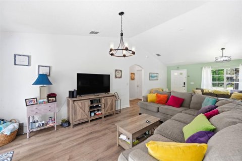 Casa en venta en New Port Richey, Florida, 3 dormitorios, 141.77 m2 № 2210075 - foto 13