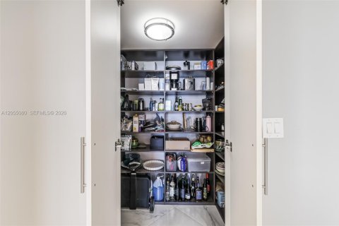 Купить кондоминиум в Санни-Айлс-Бич, Флорида 3 спальни, 175.59м2, № 2185991 - фото 20