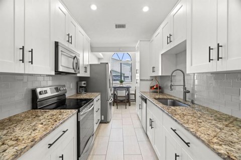 Купить таунхаус в Данедин, Флорида 13 комнат, 140.1м2, № 1654995 - фото 14