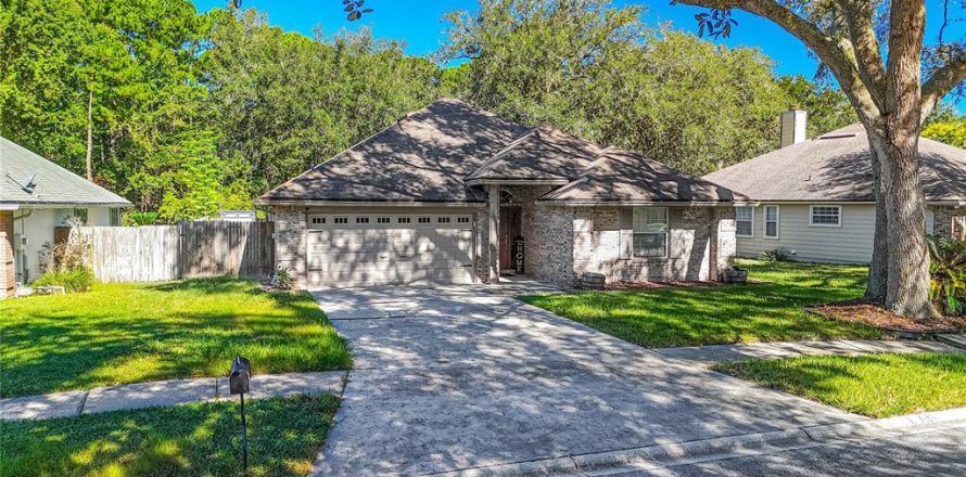 House in Jacksonville, Florida 3 bedrooms, 127.37 sq.m. № 2396365