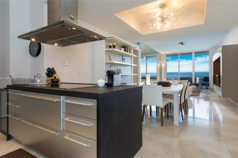 Copropriété à vendre à Sunny Isles Beach, Floride: 2 chambres, 145.86 m2 № 2013407 - photo 12