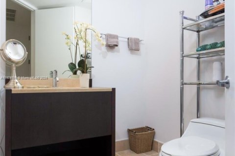 Copropriété à vendre à Sunny Isles Beach, Floride: 2 chambres, 145.86 m2 № 2013407 - photo 13