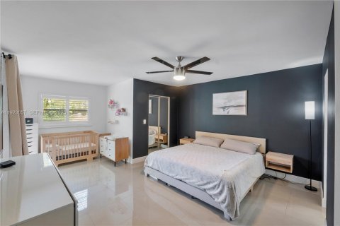 Condominio en venta en Coconut Creek, Florida, 1 dormitorio, 107.4 m2 № 2082829 - foto 13