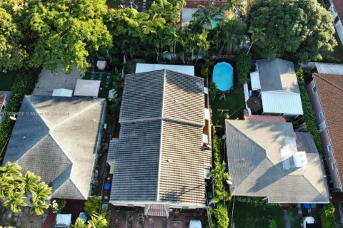 Propiedad comercial en venta en Miami, Florida, 224.82 m2 № 1698802 - foto 7