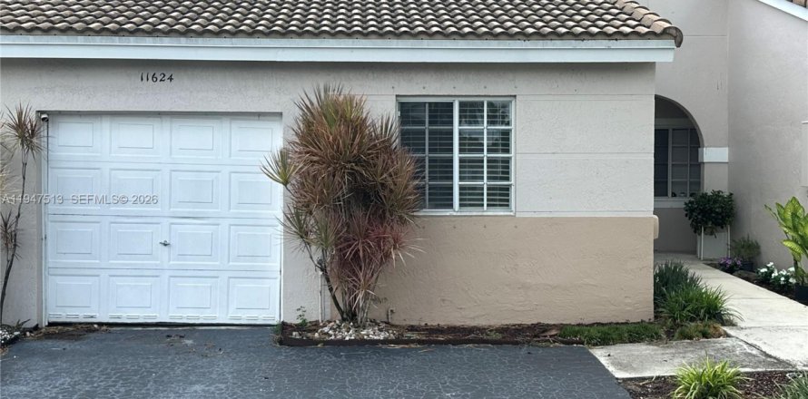 Дом в Мирамар, Флорида 2 спальни, 95.69м2 № 2003353