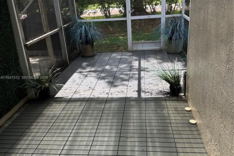 Купить виллу или дом в Мирамар, Флорида 2 спальни, 95.69м2, № 2003353 - фото 4