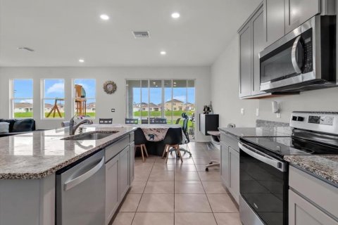 Villa ou maison à vendre à Wimauma, Floride: 4 chambres, 254.37 m2 № 2418958 - photo 10