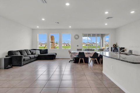 Villa ou maison à vendre à Wimauma, Floride: 4 chambres, 254.37 m2 № 2418958 - photo 13