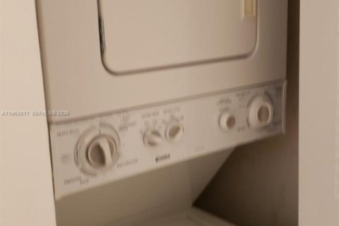 Copropriété à louer à Pompano Beach, Floride: 1 chambre, 58.81 m2 № 2025843 - photo 15