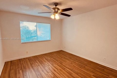 Copropriété à louer à Pompano Beach, Floride: 1 chambre, 58.81 m2 № 2025843 - photo 5