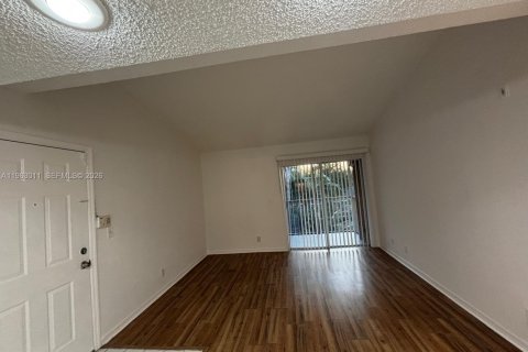 Copropriété à louer à Pompano Beach, Floride: 1 chambre, 58.81 m2 № 2025843 - photo 11