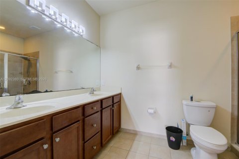 Touwnhouse à vendre à Hialeah, Floride: 4 chambres, 172.98 m2 № 2376041 - photo 27