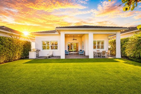 Villa ou maison à vendre à Palm Beach Gardens, Floride: 2 chambres, 206.24 m2 № 2376966 - photo 2