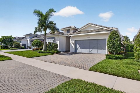 Villa ou maison à vendre à Palm Beach Gardens, Floride: 2 chambres, 206.24 m2 № 2376966 - photo 3