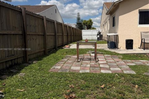 Купить таунхаус в Майами, Флорида 3 спальни, 160.63м2, № 2047691 - фото 29