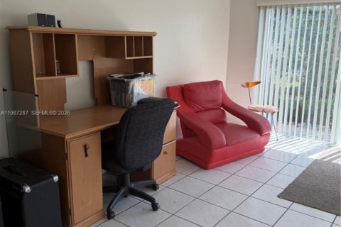 Купить таунхаус в Майами, Флорида 3 спальни, 160.63м2, № 2047691 - фото 15