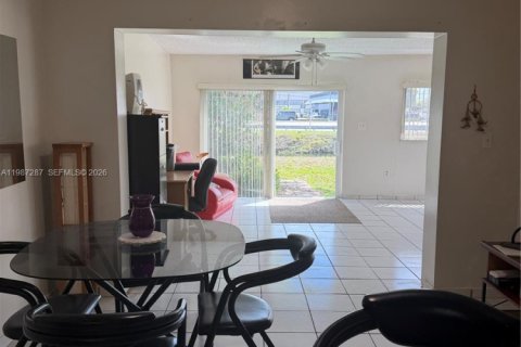 Купить таунхаус в Майами, Флорида 3 спальни, 160.63м2, № 2047691 - фото 13