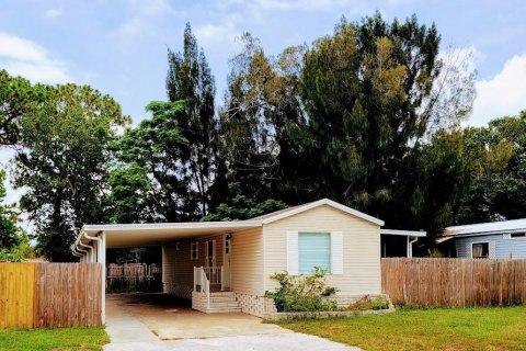 Apartamento en alquiler en Clearwater, Florida, 2 dormitorios, 78.04 m2 № 1911783 - foto 1