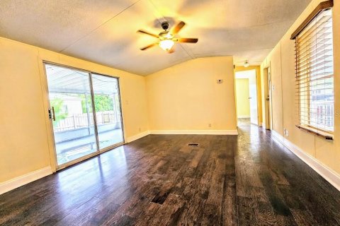 Apartamento en alquiler en Clearwater, Florida, 2 dormitorios, 78.04 m2 № 1911783 - foto 4