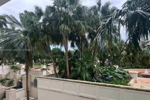 Condo in Aventura, Florida, 2 bedrooms № 1981927 - photo 29