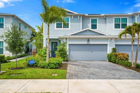 Townhouse in Jensen Beach, Florida 3 bedrooms, 235.69 sq.m. № 2186554