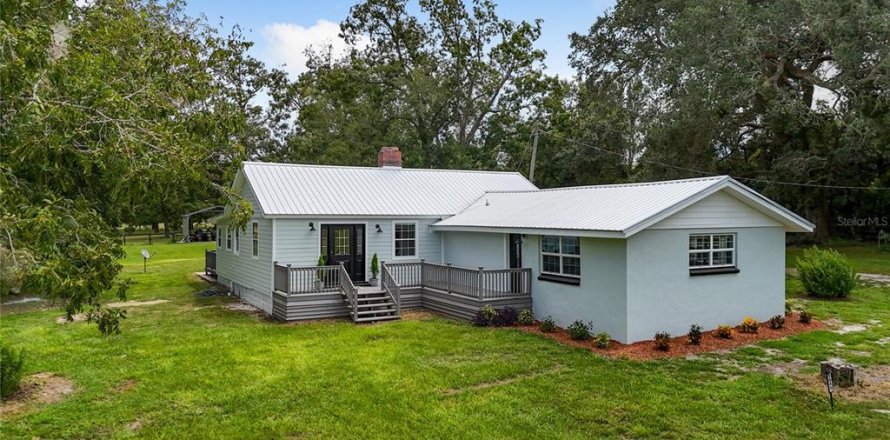 Casa en Lake City, Florida 3 dormitorios, 227.05 m2 № 2238029
