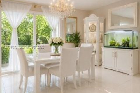 Купить виллу или дом в Дейви, Флорида 3 спальни, 149.39м2, № 2077417 - фото 8